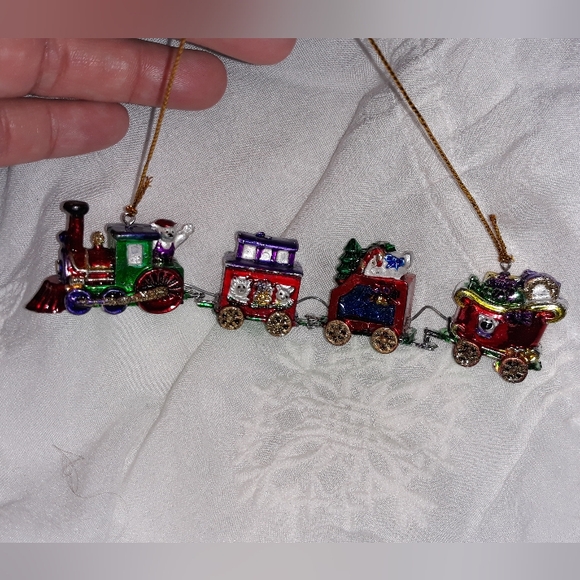 4 piece Vintage Mini Hard Plastic Train Set Christmas Ornaments - Picture 8 of 14